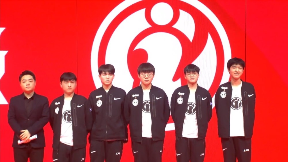 奏与防守效 奏与防守效